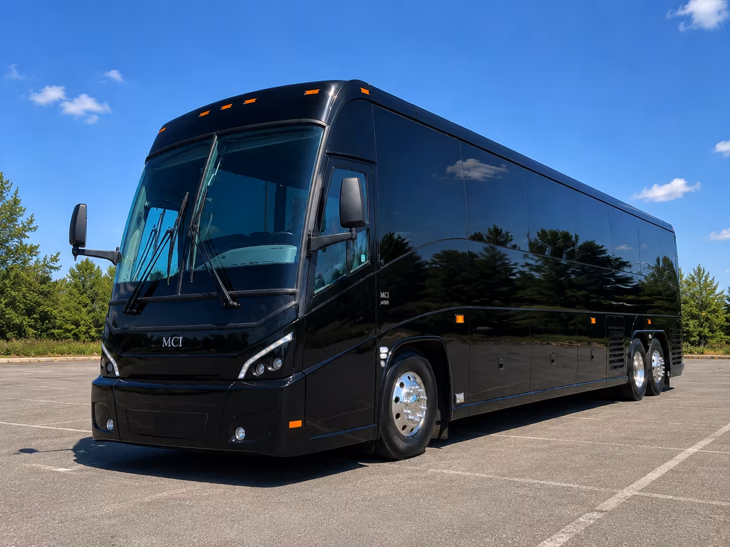 hotel to venue shuttle loops that keep every guest on schedule